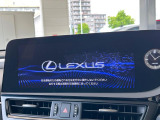 【12.3インチワイドナビ】高級感とインパクトのある大型ワイドナビを装備。各種オーディオ操作はもちろん、横長ワイド画面でのマップ2分割表示など、利便性も高いナビです♪