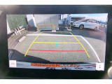 バックガイドモニターで、後方を確認しながら安心して駐車することができます。運転初心者も熟練者も必須の機能ですよ!