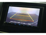 バックカメラが装備されており、後方の安全確認はもちろんのこと狭い場所での駐車や雨の日・夜間など視界の悪いコンディションでのストレスの軽減にもなります!