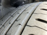 走行距離が少ないので溝はしっかりあります