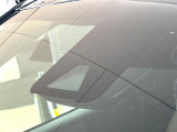 【トヨタセーフティセンス】走行中に前方の車両等を認識し、衝突しそうな時は警報とブレーキで衝突回避と被害軽減をアシスト。より安全にドライブをお楽しみいただけます。