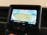 【バックカメラ】リバースにするだけで映ります、後方の安全確認や、狭い駐車場での車庫入れ、雨の日や夜間など視界の悪い時に便利です!安全にバックする為には欠かせない装備です。