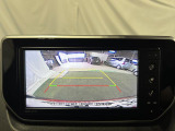 見えづらい車体後方部を映像で映し出してしっかりサポート!難しいバック駐車も安心です♪