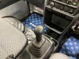 【5速マニュアル】坂道や悪路でも力強いマニュアル車