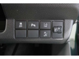 ホンダセンシング搭載!誤発進抑制機能・路外逸脱抑制機能・歩行者事故低減ステアリング・車線維持支援システム・先進車発進お知らせ機能など多彩な先進安全機能でより安全で快適なドライブを支援します。