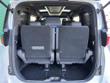 【ラゲッジスペース】リアシートを倒せばこの大容量!!ダンボールなどの大きい荷物も釣り具などの長尺物まで様々載せられそうです!!