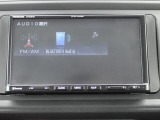 オーディオソースはご覧の通りです。Bluetoothを搭載しています。スマホと連動させると音楽等楽しむことが出来ます。