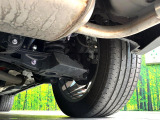 お車を安心してお乗りいただく為には、足回りの定期点検が欠かせません。サービスサポート(有償保証)では無料点検もご提供しており、安心のカーライフをお過ごしいただけるサポート体制が整っています。