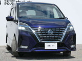 LEDヘッドライト ハイビームアシスト・ヘッドランプをハイビームにして走行中、前方の対向車や先行車がいたり、明るい場所を走行すると自動でロービームになります。