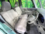 運転席シート廻りは使用感も少なく、良好な状態となっています。丁寧に使われていたことがよくわかりますね。