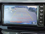 バックカメラ装備しております。駐車時に大変役に立ちますよ。駐車が苦手な方にも便利機能です。