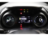 マルチインフォメーションディスプレイ付きのメーターです!エコ運転へ導く多彩な情報を表示してくれます。
