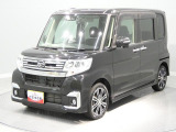 【冬道も心強い4WD】雪道も頼もしい4WD仕様です。シートヒーターやナビも備わり、冬のお出かけも快適。丁寧な清掃で心地よい車内です。これから共に思い出を紡ぐ相棒にいかがですか。