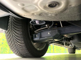 お車を安心してお乗りいただく為には、足回りの定期点検が欠かせません。サービスサポート(有償保証)では無料点検もご提供しており、安心のカーライフをお過ごしいただけるサポート体制が整っています。