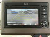 バックカメラ装着済!死角になりやすい後方もとても見やすいです☆車庫入れに自信がない方や縦列駐車が苦手な方にも、オススメ装備です!安心度もアップ!