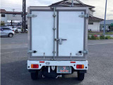 ☆キッズコーナー完備☆お子様連れの方でも、ゆったりとお車をご覧いただけます♪ご家族みんなで、遊びに来てくださいね☆
