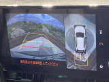 【パノラミックビューモニター】専用のカメラにより、上から見下ろしたような視点で360度クルマの周囲を確認することができます☆死角部分も確認しやすく、狭い場所での切り返しや駐車もスムーズに行えます。