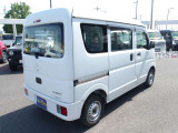 納車後は担当営業から定期的にご連絡を入れさせていただきます。お車を順調に意お乗りいただけているか、お困りのことはないか、担当営業を中心に、アフターフォローをさせていただきます。