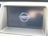 【メーカー純正ナビ】インテリアに溶け込むスタイリッシュな「専用設計」メーカーナビを装備♪視認性や操作性など基本性能にも優れ、より上質なカーライフをお楽しみいただけます。