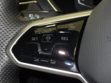 Travel Assist。設定した速度を上限に自動で加減速し、一定の車間距離,およ走行レーンを保つことでロングドライブの疲労を軽減します。