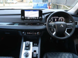 アウトランダー PHEV 2.4 P 4WD 