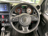 【純正革巻きステアリング】上質な革を使用することで、手にしっかり馴染みとても運転しやすいハンドルです♪