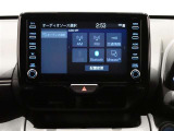 8型ディスプレイオーディオを装備。スマホとクルマをつなぐことで、これまでのナビに加えて、いろんなサービスが楽しめます。