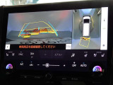バックガイドモニターを装備しています、車庫入れもラクラクです。パノラミックビューモニターを搭載しています、上からの画像も表示されます。
