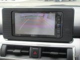 バックガイドモニターで、後方を確認しながら安心して駐車することができます。運転初心者も熟練者も必須の機能ですよ!