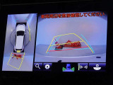 バックガイドモニターを装備しています、車庫入れもラクラクです。パノラミックビューモニターを搭載しています、上からの画像も表示されます。