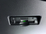 ダイハツ認定中古車は、「車両状態証明書」「約60項目の徹底点検・整備」「内装の徹底清掃と洗浄」「1年間無償保証(車両本体価格30万円以下の車両は3ヶ月または3000kmの保証)」が全車に付いています。