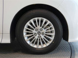 R8年式夏タイヤ225/65R17ダンロップ製です。