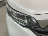 LEDヘッドライトは、点灯の瞬間から最大光量を発揮し、突然暗くなるトンネルなどでの安定感を高めます。