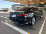 【安心のレクサス中古車保証】は、全国のトヨタでもお客様をサポートいたしま。遠方の方もお近くの方もご安心くださいませ。もしものときは全国のトヨタディーラー店で対応も可能でございます。
