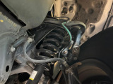 お車を安心してお乗りいただく為には、足回りの定期点検が欠かせません。サービスサポート(有償保証)では無料点検もご提供しており、安心のカーライフをお過ごしいただけるサポート体制が整っています。