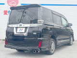 好評のボディコーティング「弾スプラッシュコート」もご納車までに施工可能。通常のガラスコートと異なる、耐久年数6年の無機質ガラスコーティングが、ボディをキレイな状態に保ってくれます。