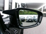車線変更の注意表示も装備しておりますので安心してドライビングを楽しむことができます!
