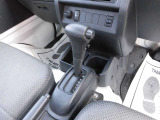 【こだわりの品質】新車にも負けないくらい満足していただけるお車を提供するということが弊社のこだわりでありモットーです。たかが中古車ではなく、されど中古車を実感していただきたいです。