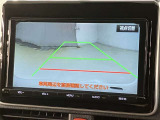 【バックカメラ】あると便利なバックカメラ装備!駐車時に後方がリアルタイム映像で確認できます。立体駐車場や夜間の車庫入れ時に大活躍!運転スキルに関わらず、今や必須となった装備ですね♪