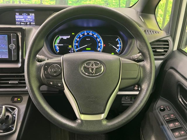 トヨタ ヴォクシー 1.8 ハイブリッド X の中古車詳細 (93,025km