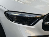 人間工学をもとに設計されたメルセデス・ベンツのシートは、柔らか過ぎず長距離のドライブでも疲れにくい構造になっております。車の運転で腰に負担を感じられる方は是非一度お試しください。