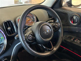 ◆LIBERALAは、輸入車選びの新たなスタイルを提案するインポート・セレクト・ブランドです。オーナー様となる方がクルマから直接感じる感性を第一にした、最良の一台との出会いをコーディネートいたします。