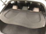 【パッケージトレイ】荷物に直射日光が当たるのを防ぐことができます。また、荷物が外から見えないので防犯面でも安心です!標準装備がうれしい!