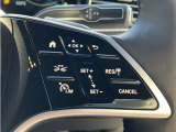 こちらの車両は「メルセデス・ベンツあざみ野」にて展示中でございます。営業時間は10:00〜18:00、年末年始以外定休日はございません。お問合せはフリーダイヤルもしくは045-904-1484までお気軽にご連絡ください。