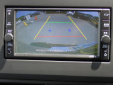 バックカメラ装備しております。駐車時に大変役に立ちますよ。駐車が苦手な方にも便利機能です。