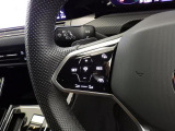 Travel Assist。設定した速度を上限に自動で加減速し、一定の車間距離,およ走行レーンを保つことでロングドライブの疲労を軽減します。
