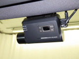 事故時の証拠となるだけでなく、危険運転の抑止力や、ヒヤリハットの記録による安全意識向上など、安全運転をサポートする機能をアピール。?