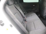 <車内>お友達と一緒に行くお買い物でも、荷室があるので、帰りもゆったり帰れそうですね。お子様と一緒のお出掛けでも役立ちそうです。
