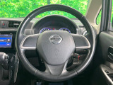 【純正革巻きステアリング】上質な革を使用することで、手にしっかり馴染みとても運転しやすいハンドルです♪