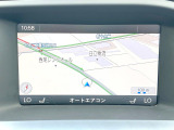 ●Volvo純正ナビ:一体感のあるナビは、高級感ある車内を演出してくれます。Bluetooth再生などオーディオ機能も充実しておりますので、運転もより楽しめます♪